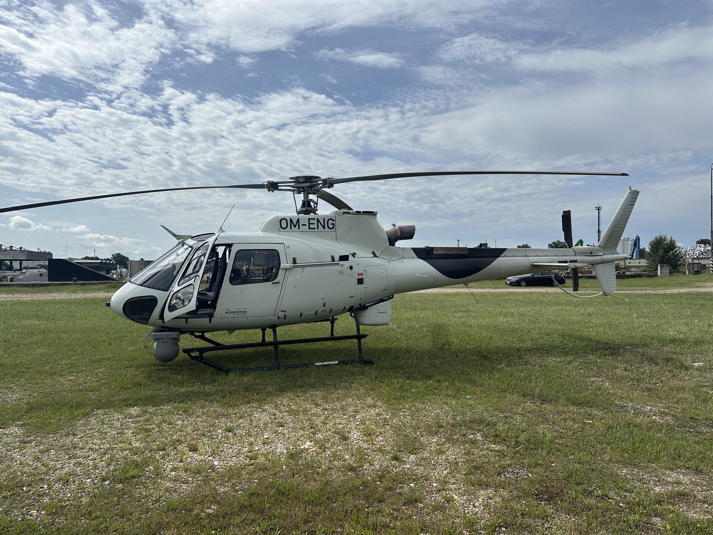 Airbus AS350 OM-ENG
